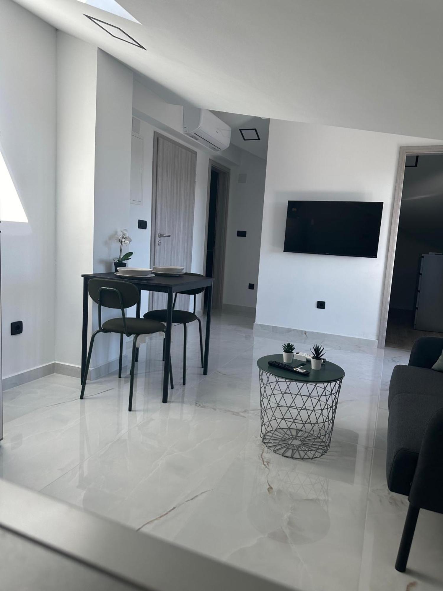 Apartment Roni ซาดาร์ ภายนอก รูปภาพ