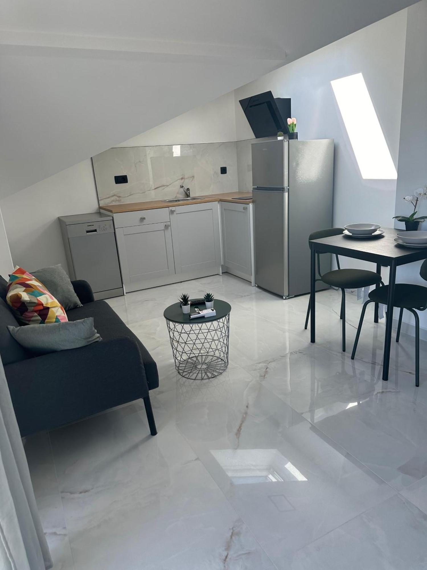 Apartment Roni ซาดาร์ ภายนอก รูปภาพ