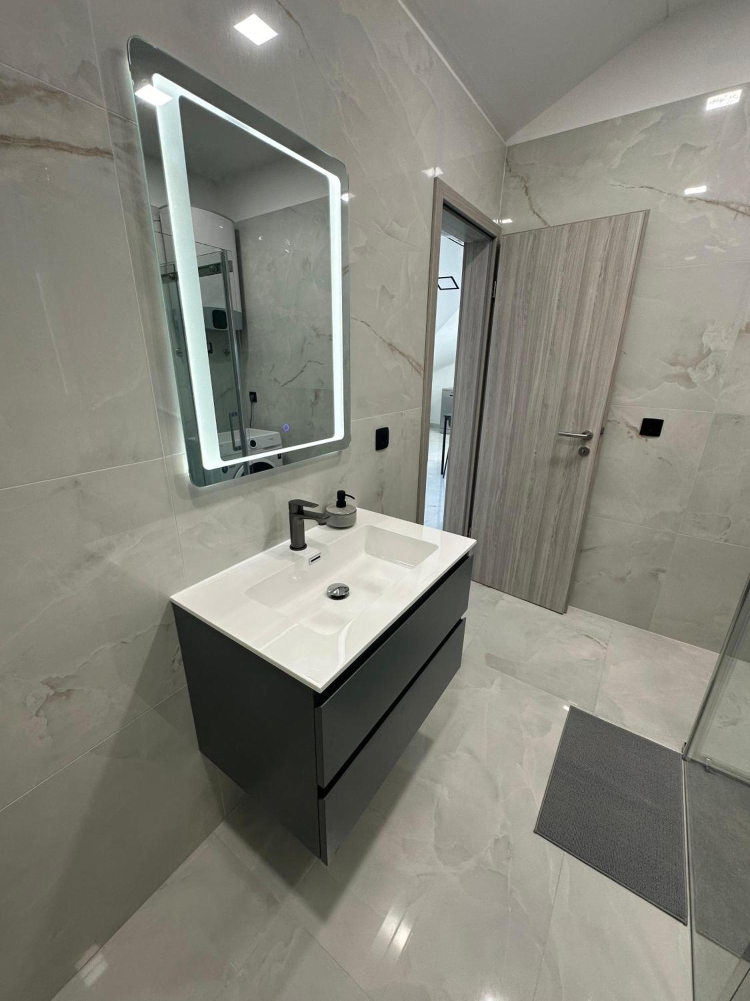 Apartment Roni ซาดาร์ ภายนอก รูปภาพ