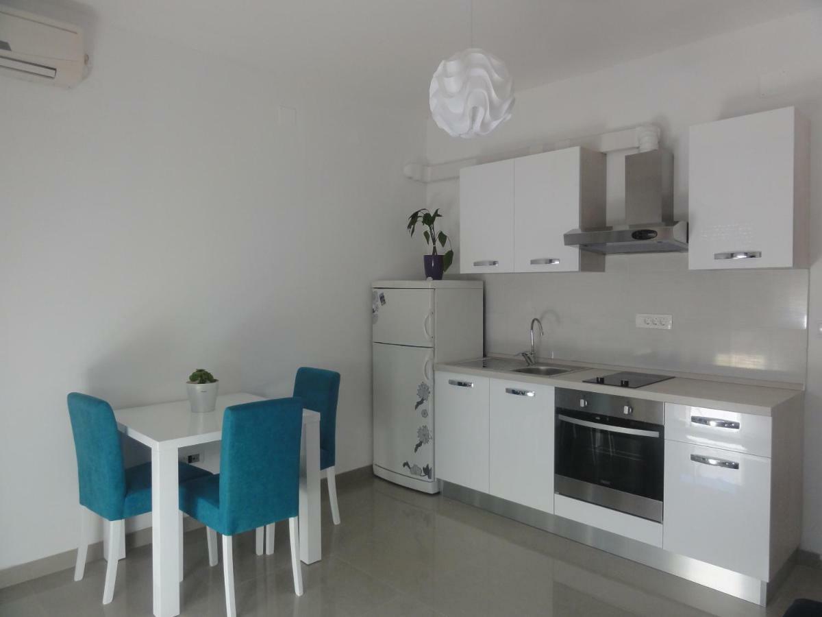 Apartment Roni ซาดาร์ ภายนอก รูปภาพ